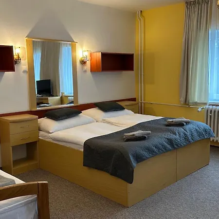 Hotel Pod Vlekem Loucna pod Klinovcem